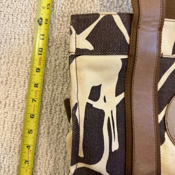 Tory Burch Unique Leather Detail Giraffe Pattern Beach Tote - Picture 2 of 10